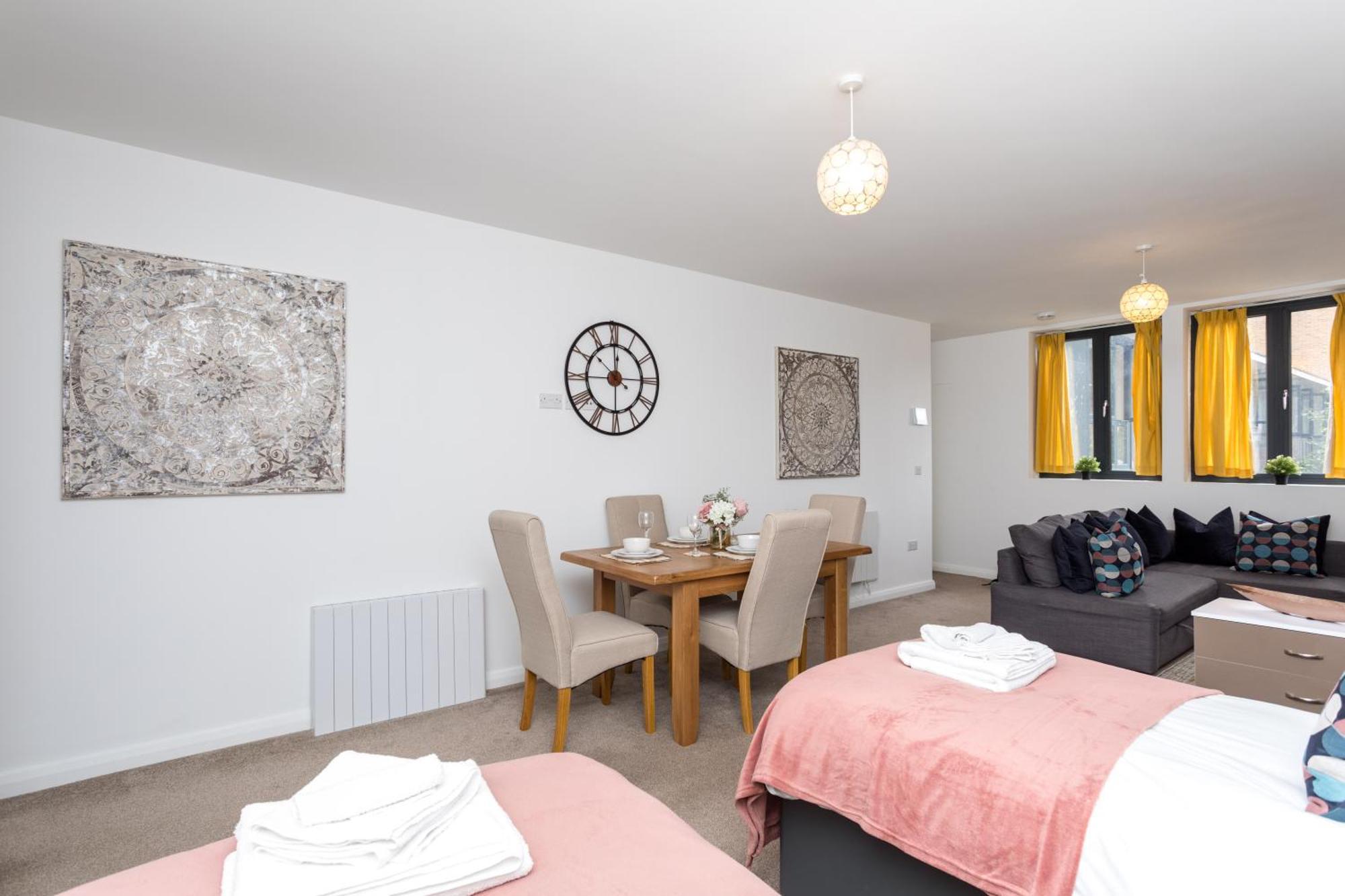 Flat 7- Spacious Studio Flat In The Heart Of Crawley المظهر الخارجي الصورة